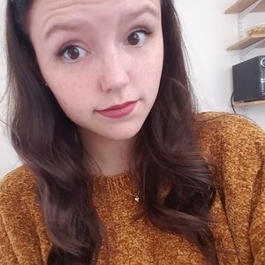 Meet your Posher, Nicole